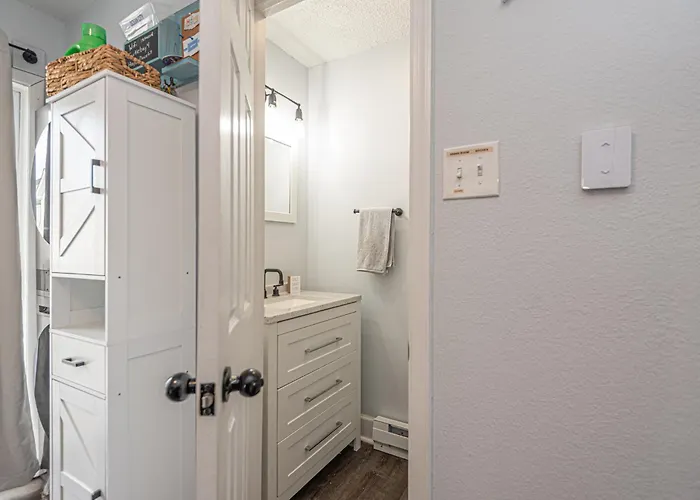 Ferienhaus Spacious 3br Townhouse With Pool