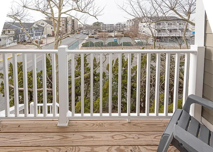 Ferienhaus Spacious 3br Townhouse With Pool