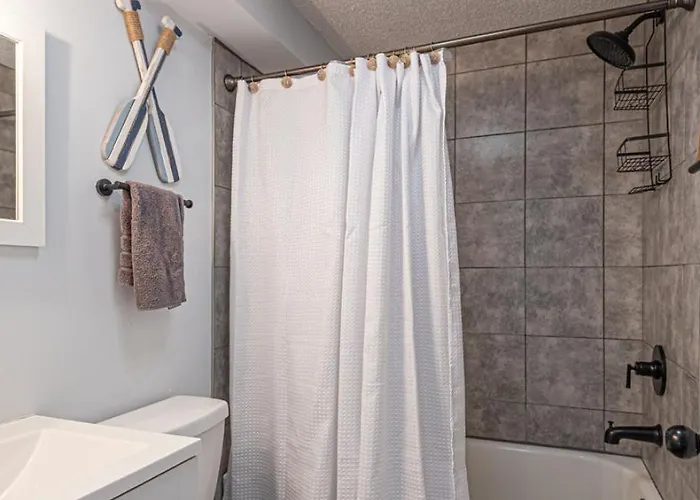 Spacious 3br Townhouse With Pool Ferienhaus *