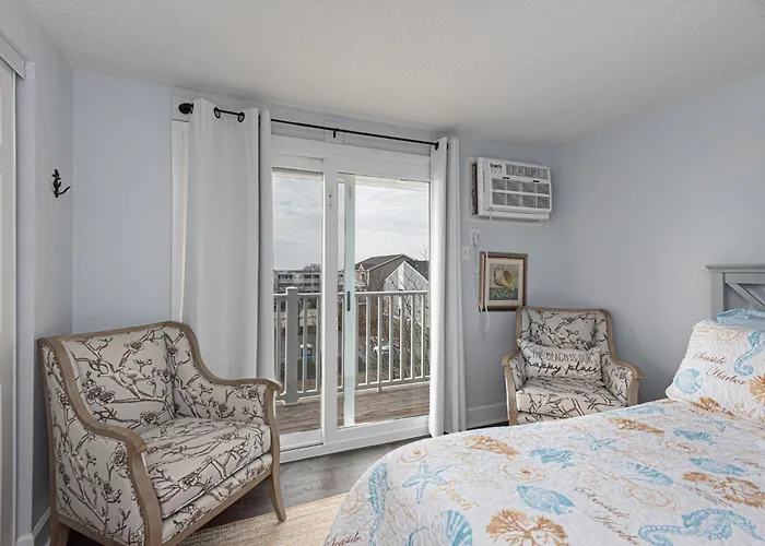 Spacious 3br Townhouse With Pool Ferienhaus