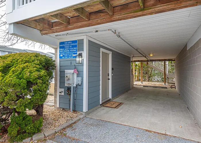 Spacious 3br Townhouse With Pool Ferienhaus *
